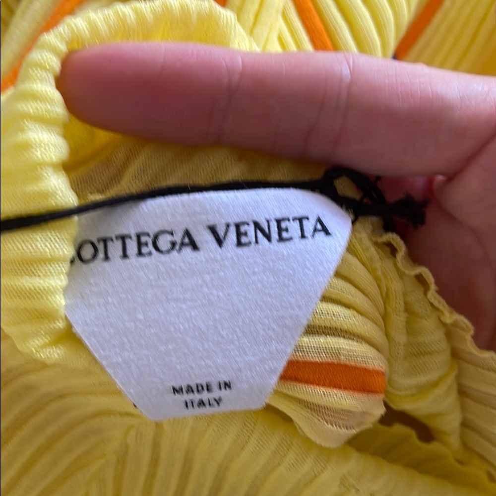 Bottega Veneta Elegant Yellow Dress - Picture 2 of 4